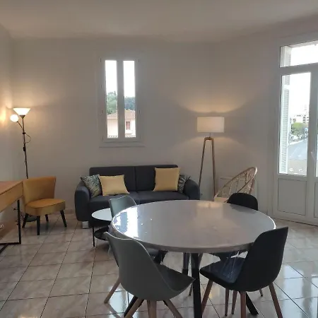 Bel F3 Moderne Proche Marché Et Appartement Saint-Raphaël